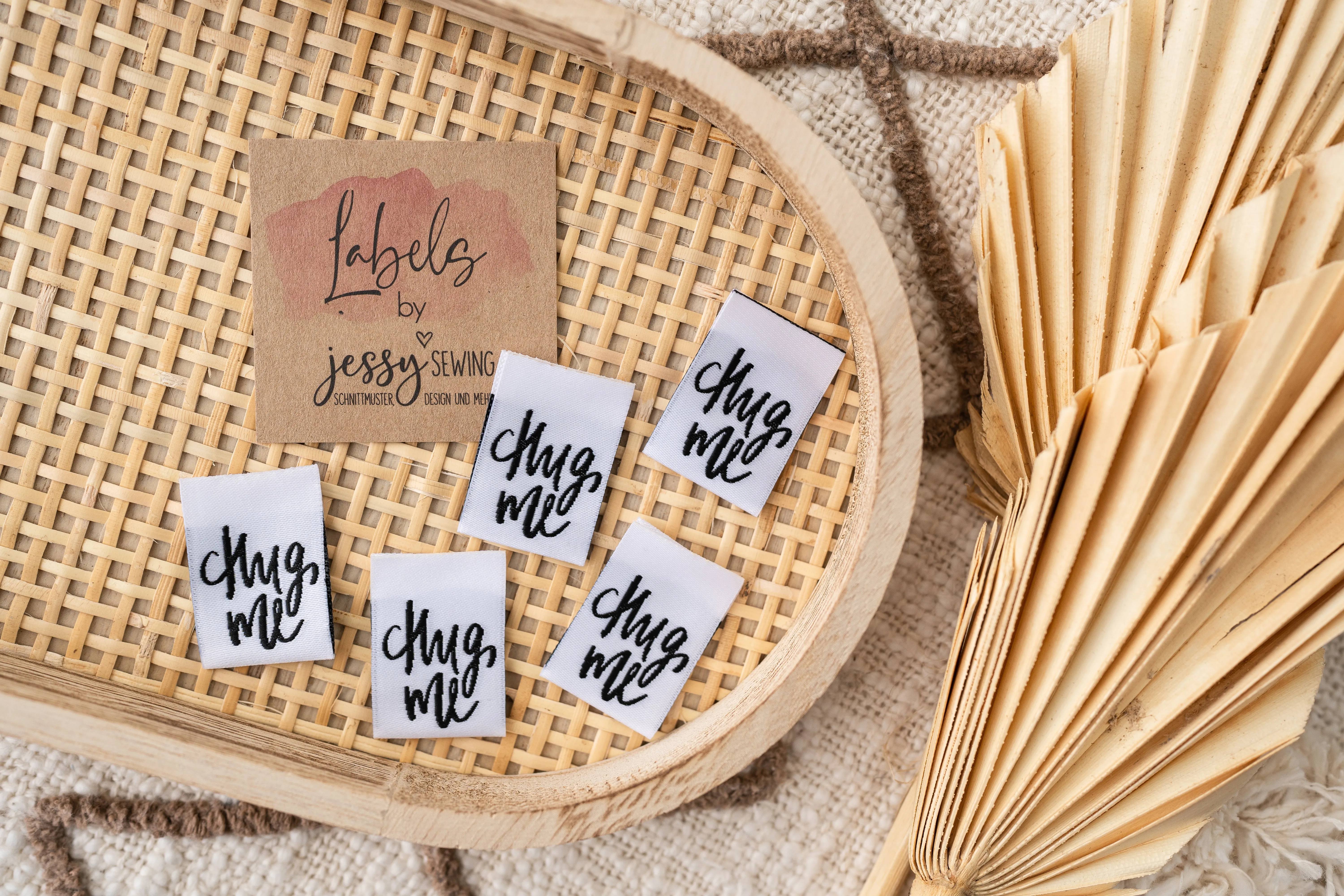 Label #23 "Hug me"