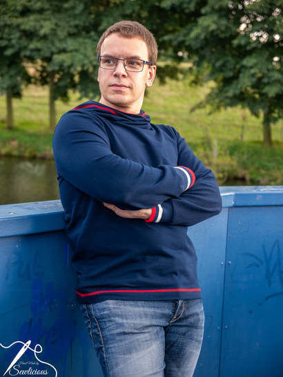eBook - *GENTLEMENS BASIC HOODIE* HOODIE, SWEATER RUNDER SAUM
